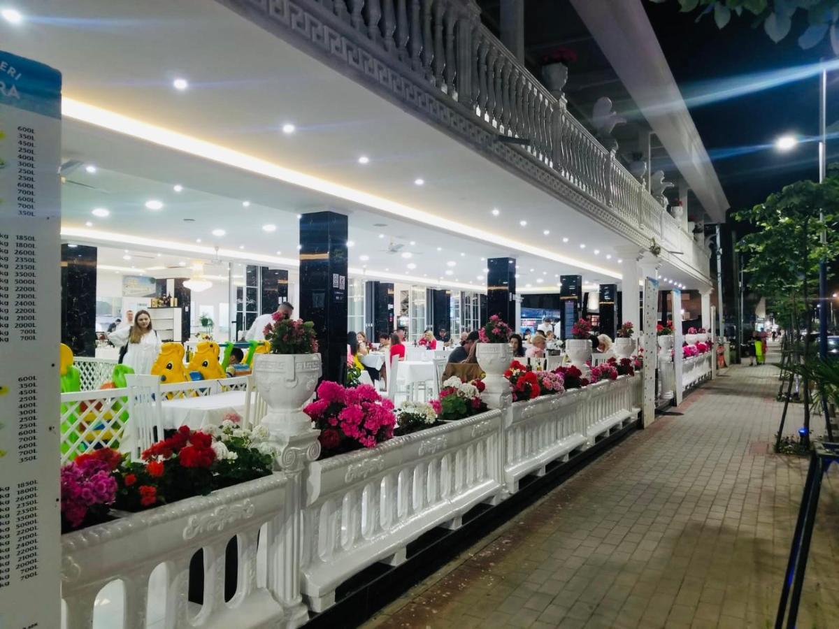 Ujvara Hotel Golem  Exterior photo