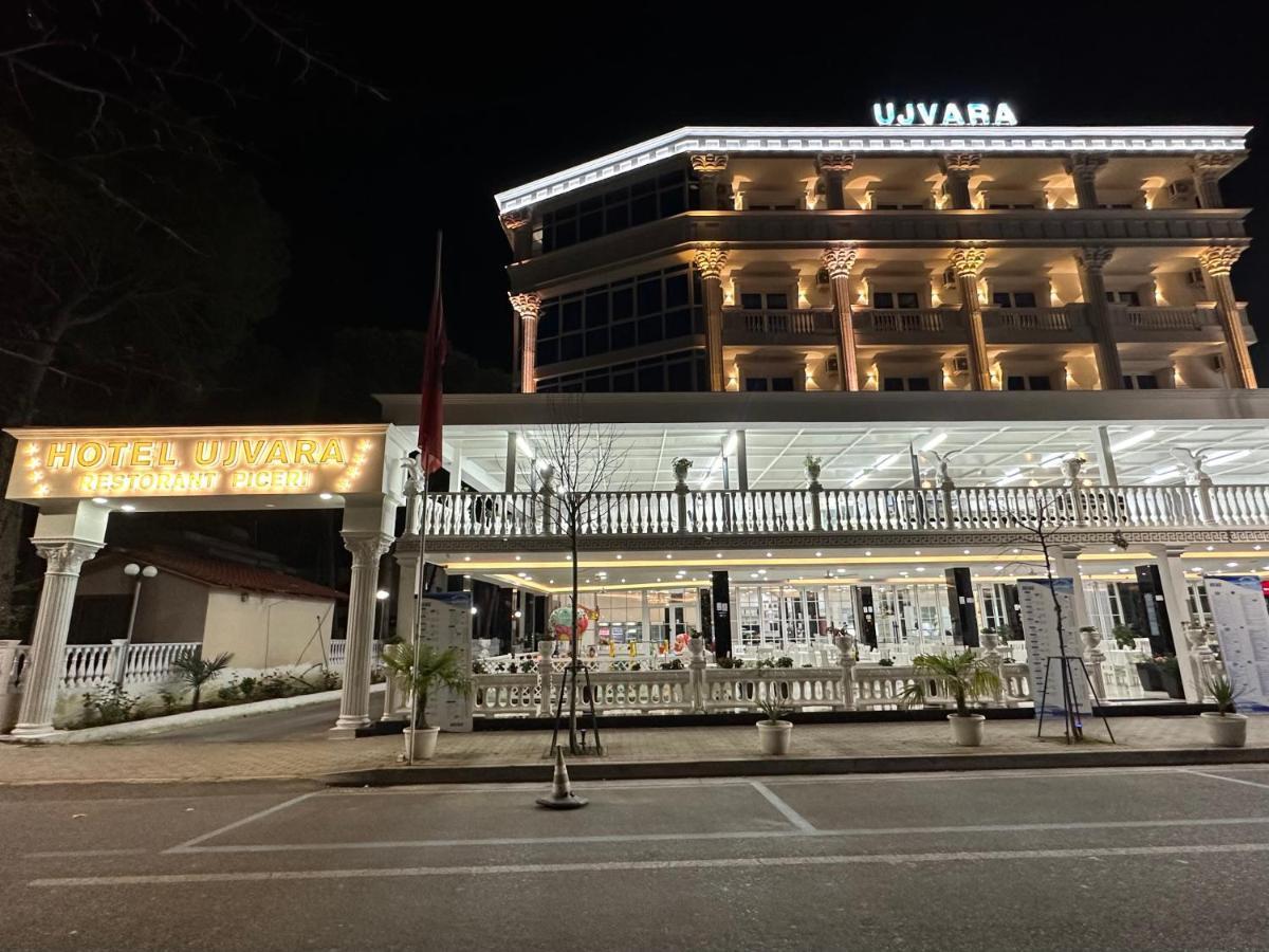 Ujvara Hotel Golem  Exterior photo